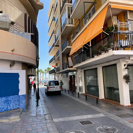 Апартаменти New & Cosy At